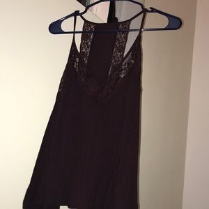 AE Maroon flowy lace tank